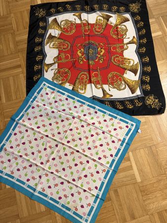 Gucci Foulard und Seidenfoulard