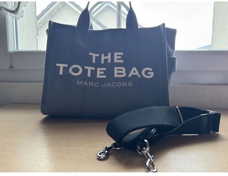 Marc Jacobs The Tote Bag
