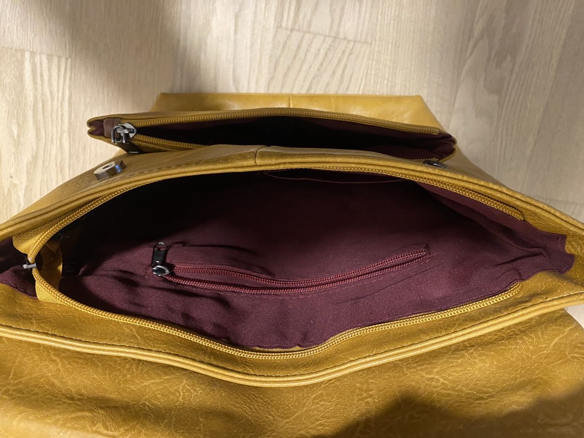 Zaini: Rucksäckli Kunstleder, senfgelb – Nuovo (secondo la descrizione) da Alchenstorf venduto da ann_ppl8 3