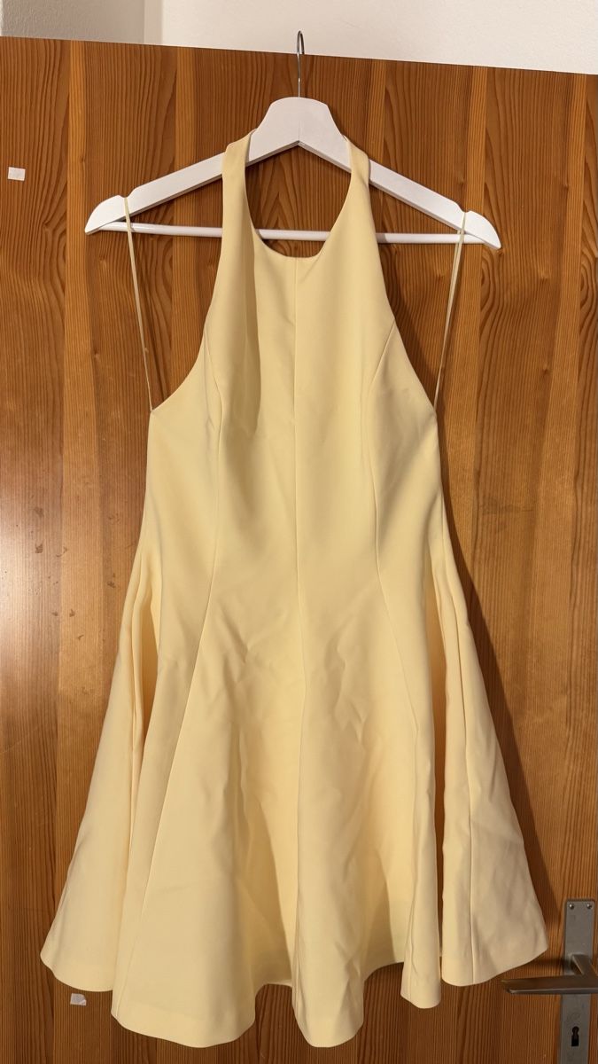 Zara Vestiti: gelbes kleid – Nuovo (secondo la descrizione) da Brüttisellen venduto da nad_g5wx