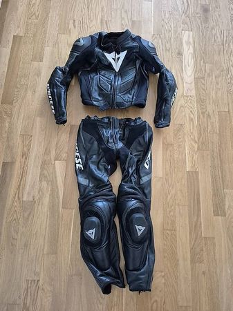 Dainese Lederkombi Grösse 52 (M/L) Motorrad Rennkombi