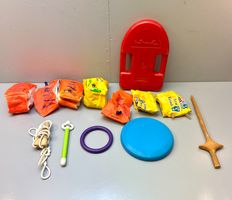 KINDER BADEHILFE UND ANDERES AB 1.- !!!