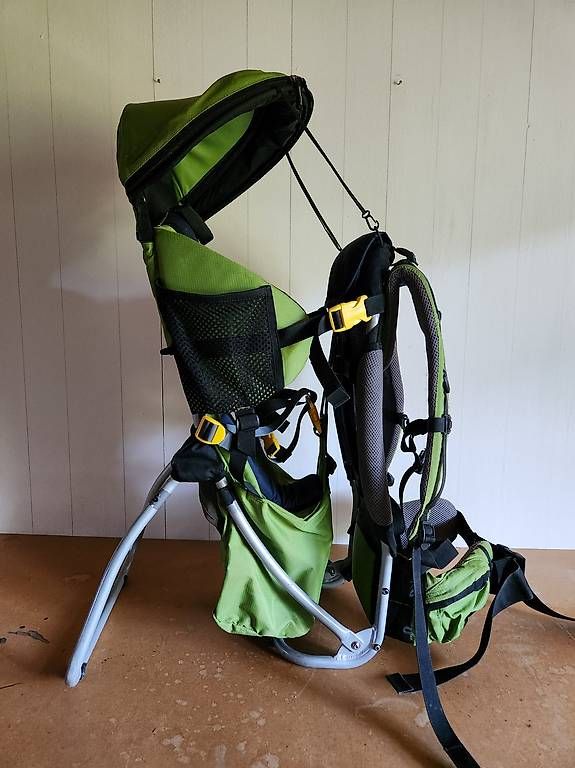 Porte-bébés ventraux & dorsaux: Deuter Kindertrage mit Sonnendach – D'occasion à Steinhuserberg par lo_re_nz 2