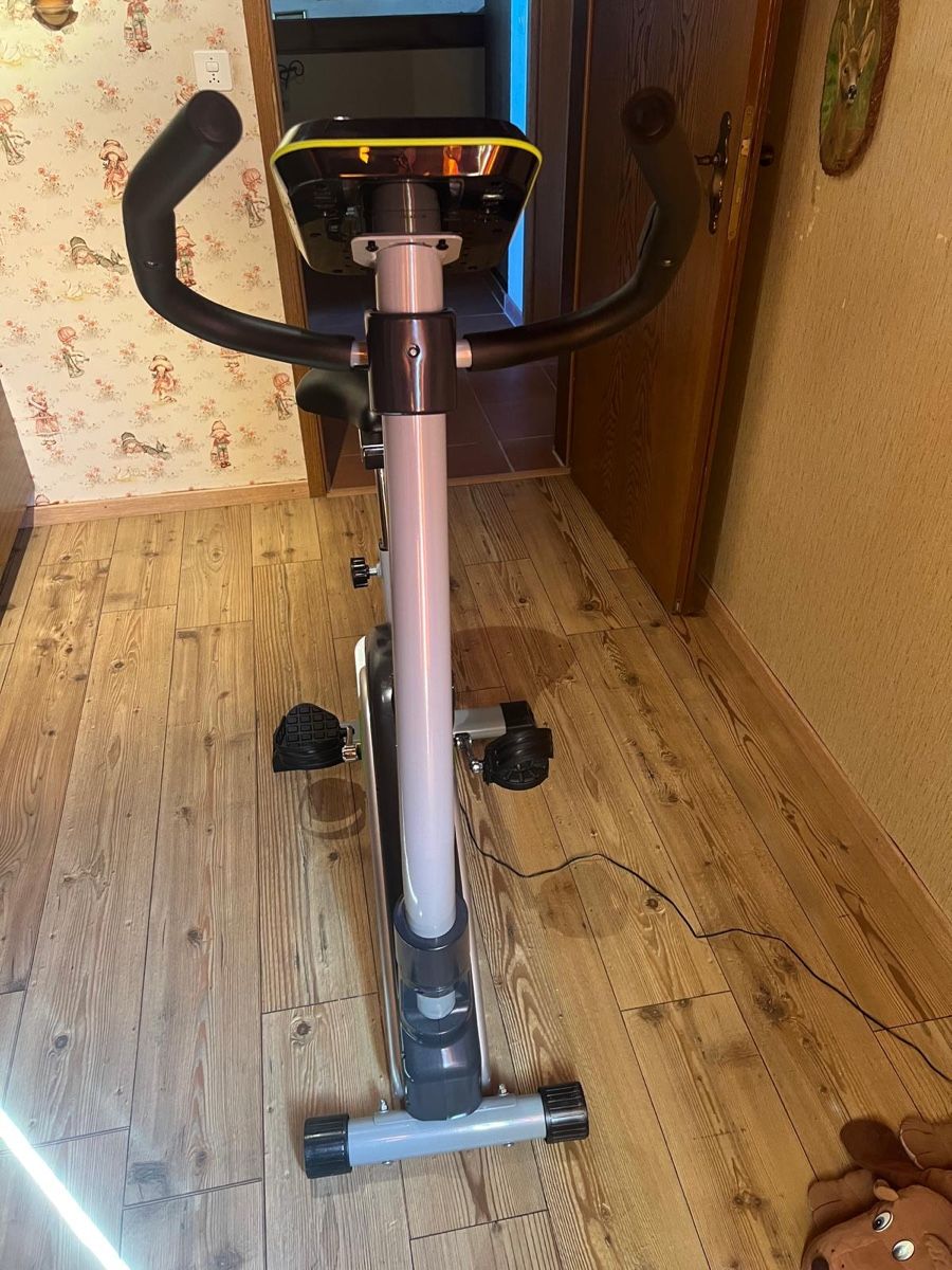 Hometrainer: Heimtrainer - Ergometer Au-022B – Usato da Sirnach venduto da Famisa 2
