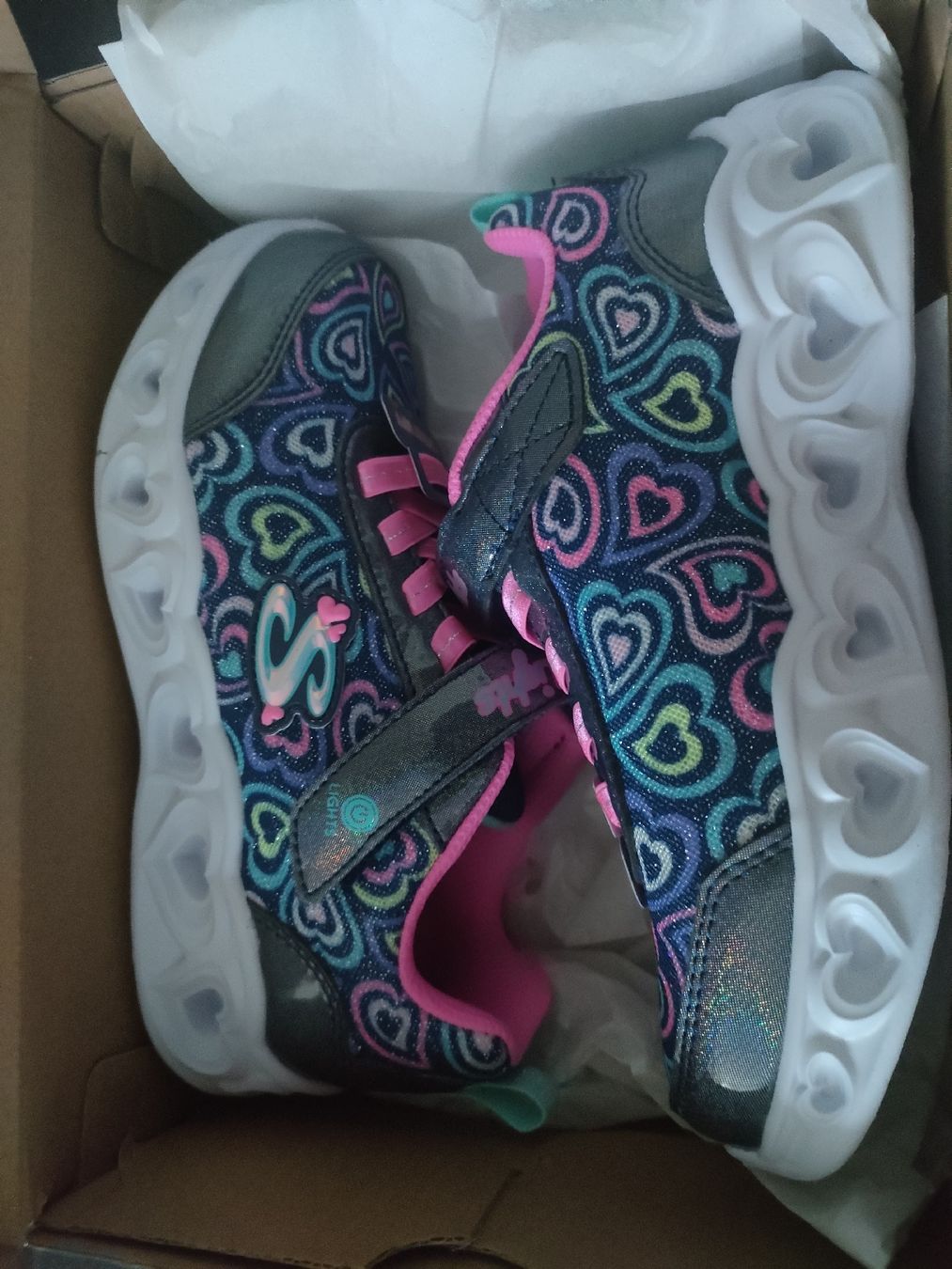 Skechers Schuhe für Mädchen: Sketchers Schuhe Mädchen, Grösse 32 – Neu und originalverpackt aus Bern von Lidia.5 2