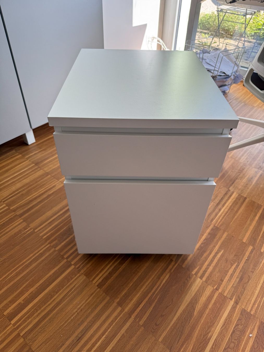 Ikea Banconi: Weisser IKEA Rollcontainer mit 2 Schubladen – Usato da Horgen venduto da Fabel4me 1
