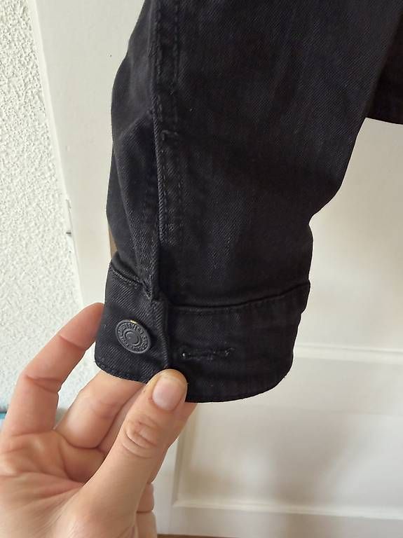 Giacche: SCHWARZE JEANSJACKE – Usato da Zürich venduto da Nadgb1303 2