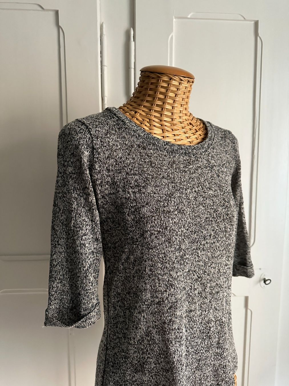 T-Shirts: FOREVER 21 - Strickoberteil schwarz-weiss M – Gebraucht aus Zürich von Diazaio 1
