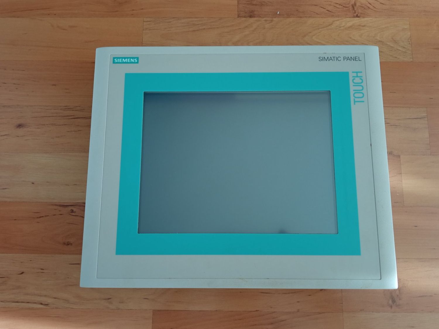 Siemens Componenti elettronici: Siemens SIMATIC TP 270 10" / 6AV6545-0CC10-0AX0 – Usato da Ufhusen venduto da HKSC