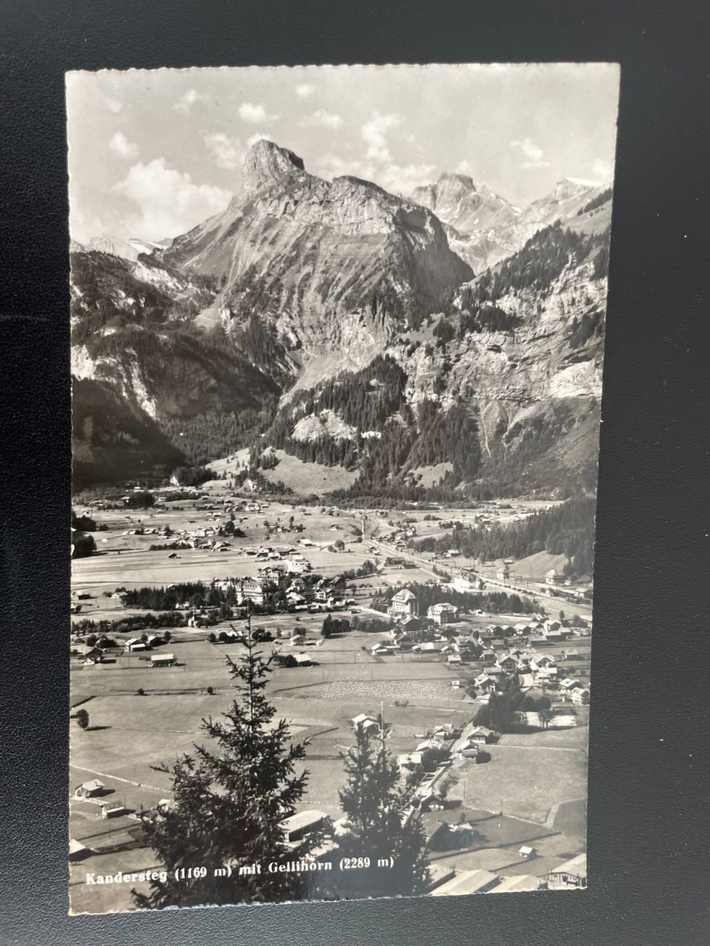 Cartoline postali: AK BE Kandersteg mit Gellihorn – Usato da Thal venduto da Danny82