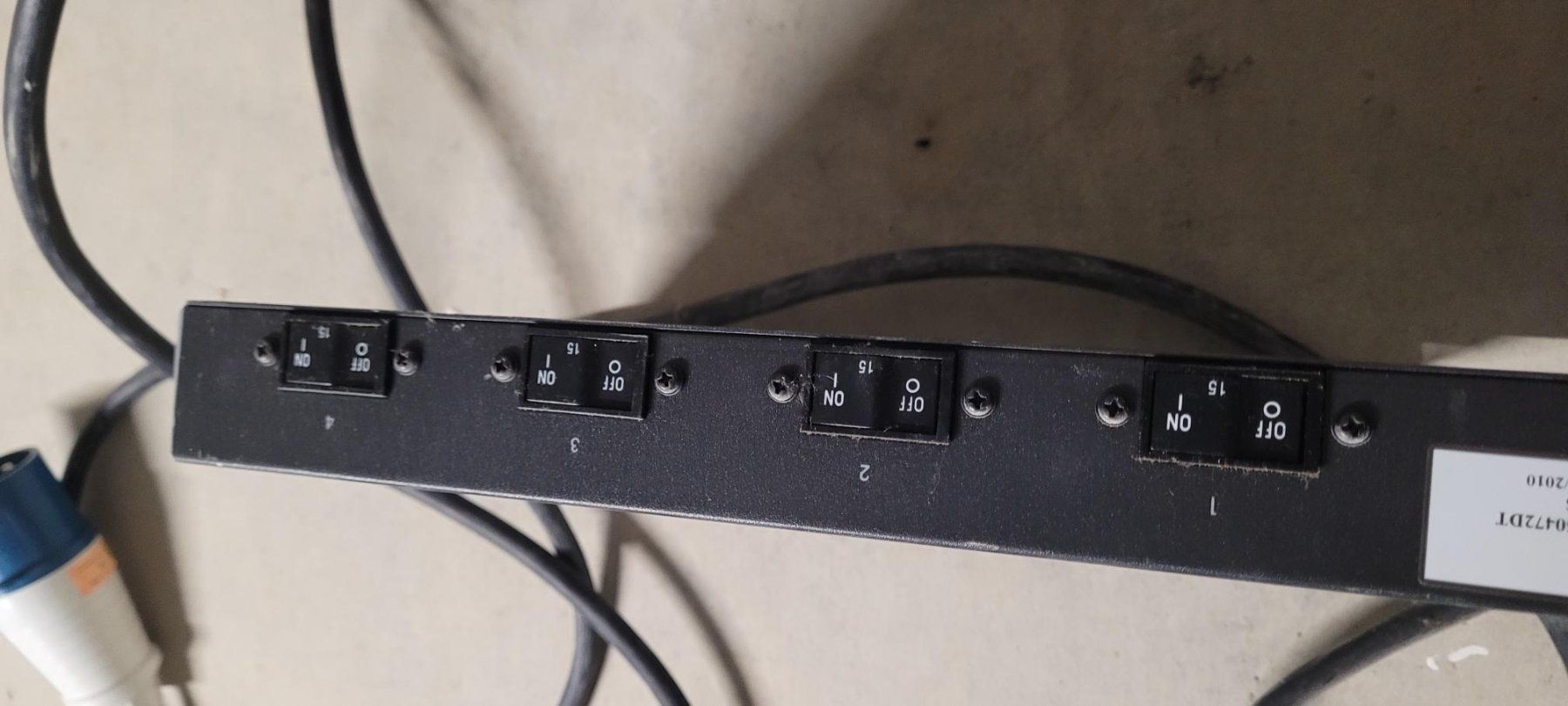 Hewlett Packard Alimentazione elettrica: HP PDU Stromverteiler rackmount 19 Zoll mit Schalter – Usato da Seon venduto da Meridiano 4