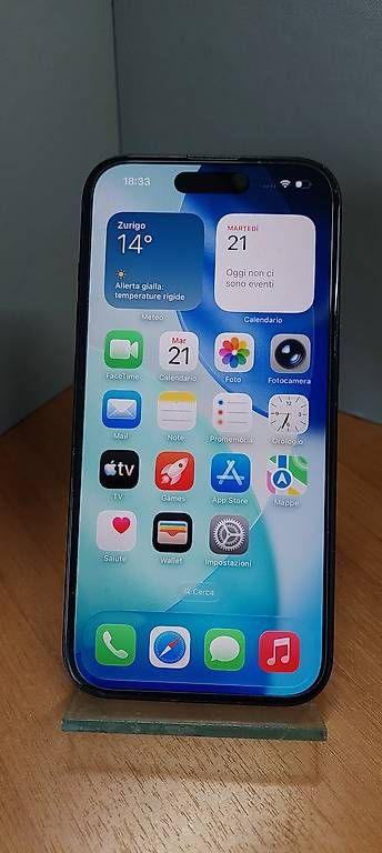 Telefoni cellulari / Smartphones: Iphone 15 128GB  – Usato da Bedano venduto da nikpower77