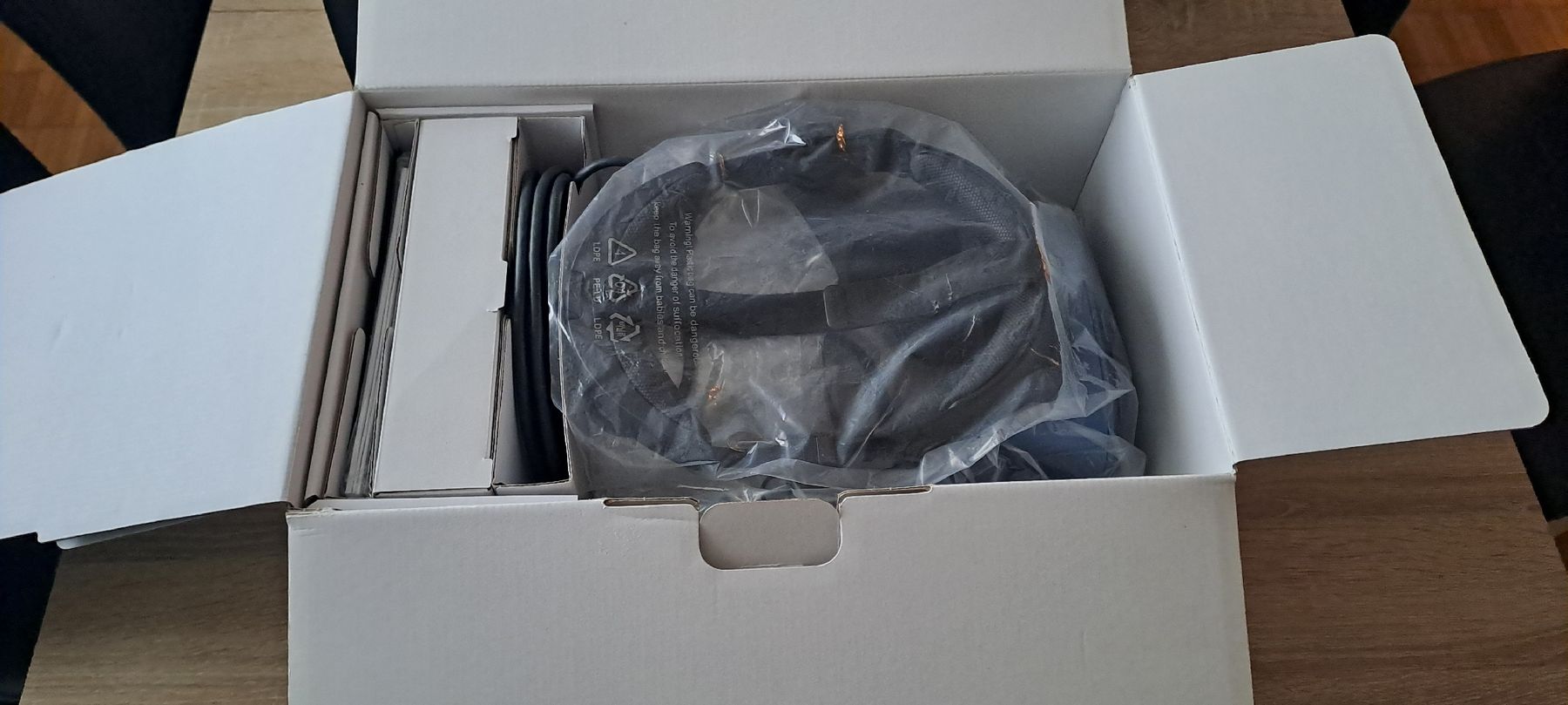 Casco VR: VIVE Cosmos NEU in OVP – Nuovo e nell'imballaggio originale da Rümlang venduto da Frost84x 1