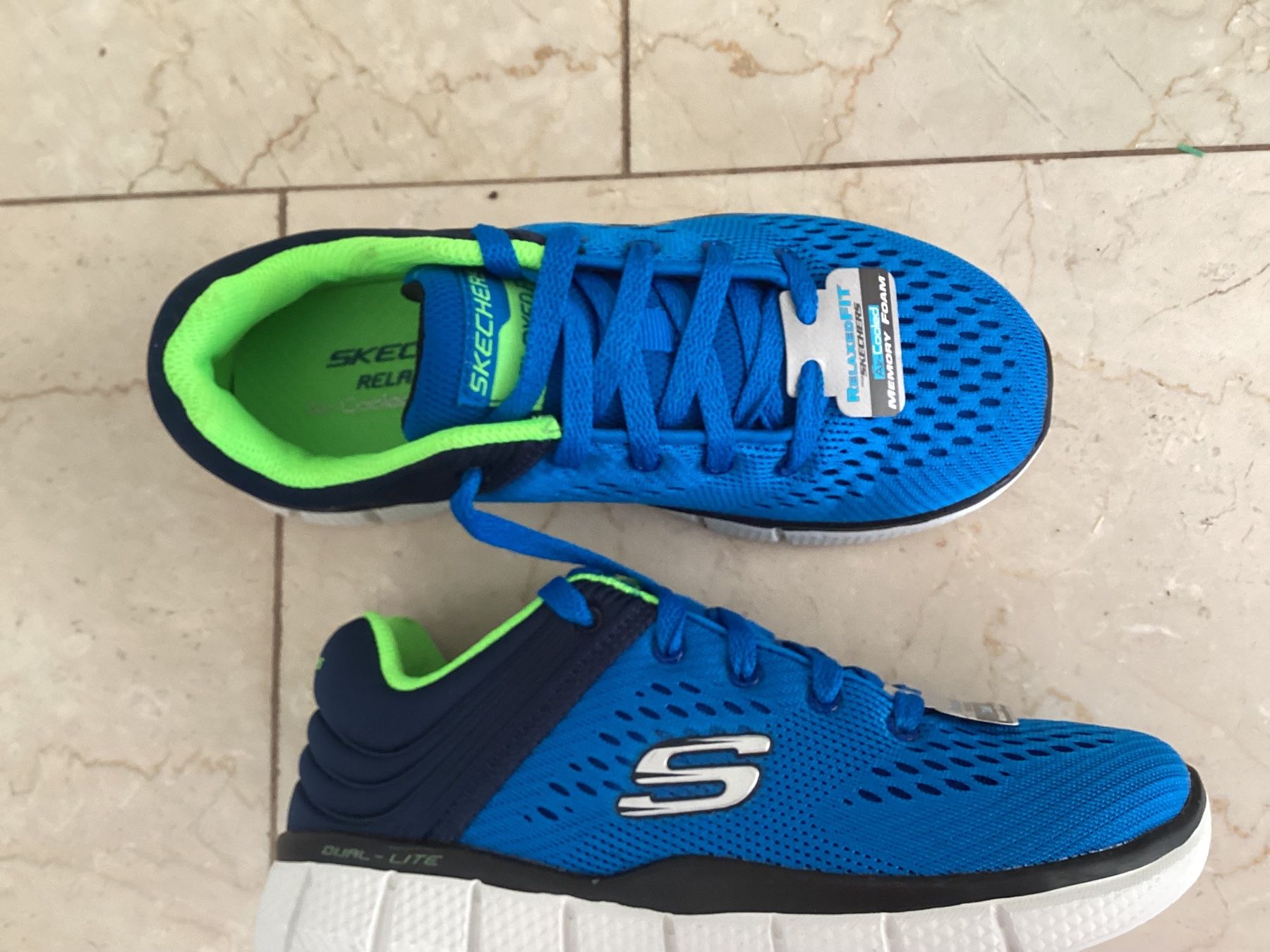 Skechers Scarpe per ragazzi: Skechers Kids Sneakers – Nuovo (secondo la descrizione) da Flüelen venduto da ne08 1
