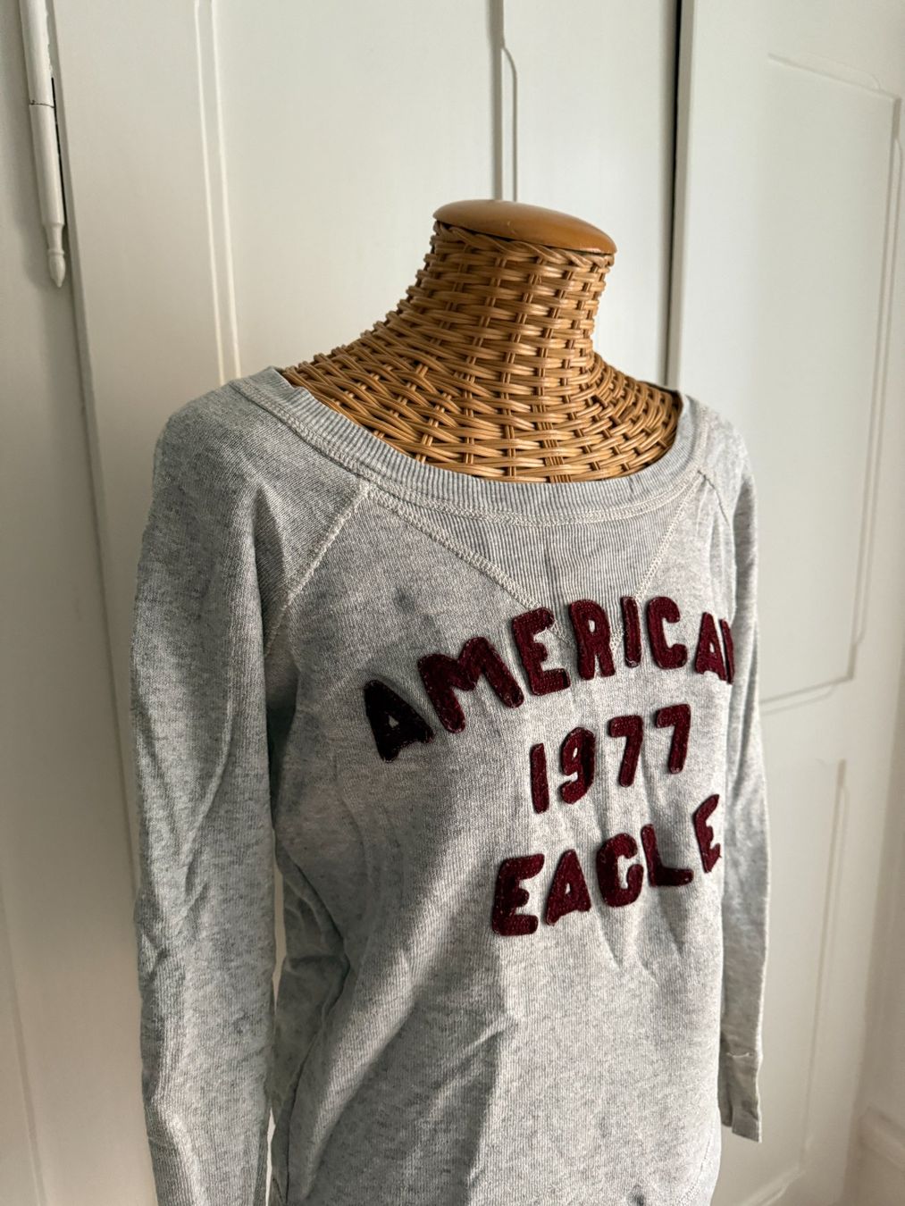 Bershka Pulls & Sweat-shirts: BERSHKA - Sweatshirt hellgrau mit Print M – D'occasion à Zürich par Diazaio 1