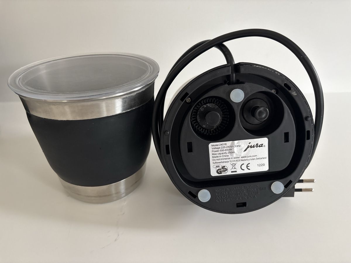 Jura Macchine per caffè & Macchine per espresso: JURA Hot & Cold Milchschaum – Usato da Basel venduto da elsabbasel 3