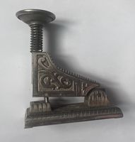 Antiker Gusseisen-Heftapparat / Schreibtisch-Tacker – Jugend