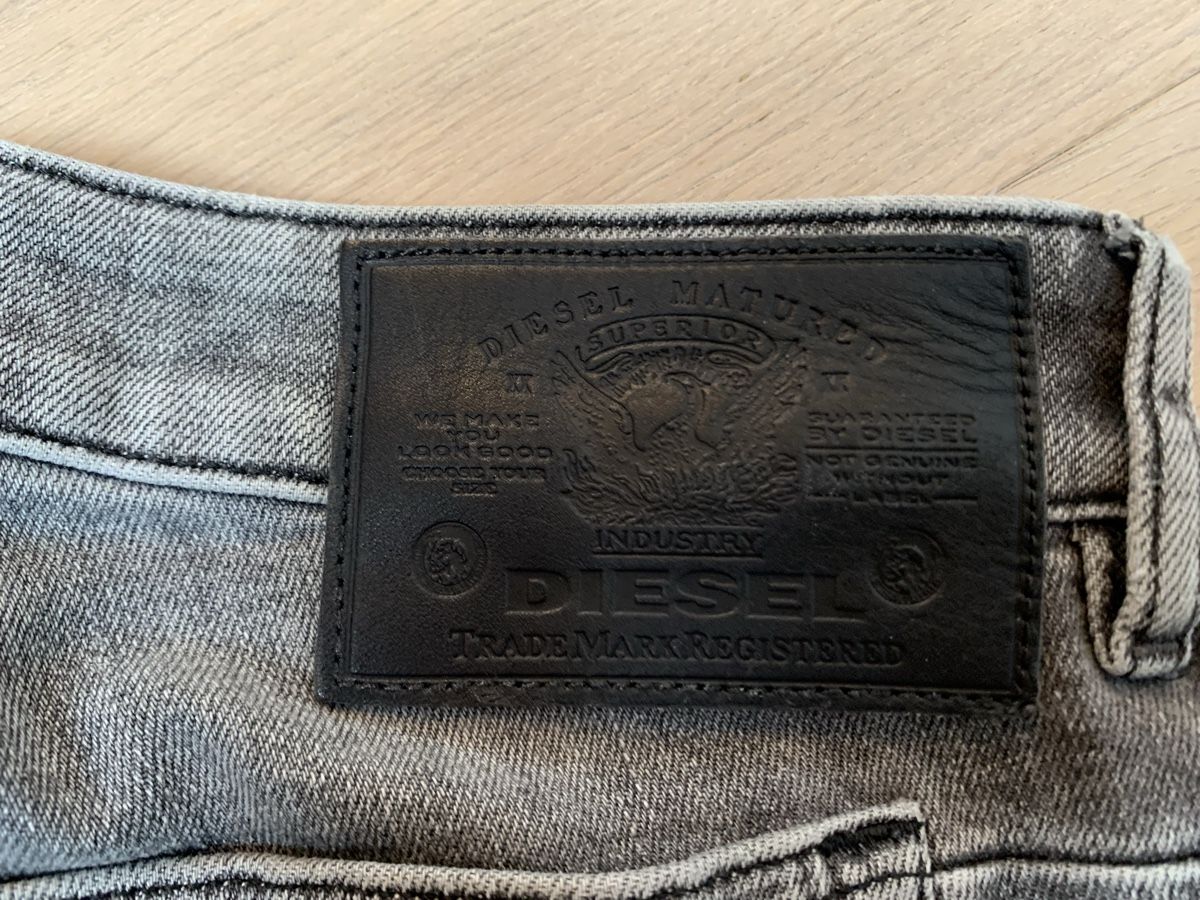 Diesel Jeans: Diesel Jeans 25 – Usato da Hausen am Albis venduto da k_b_th92 3