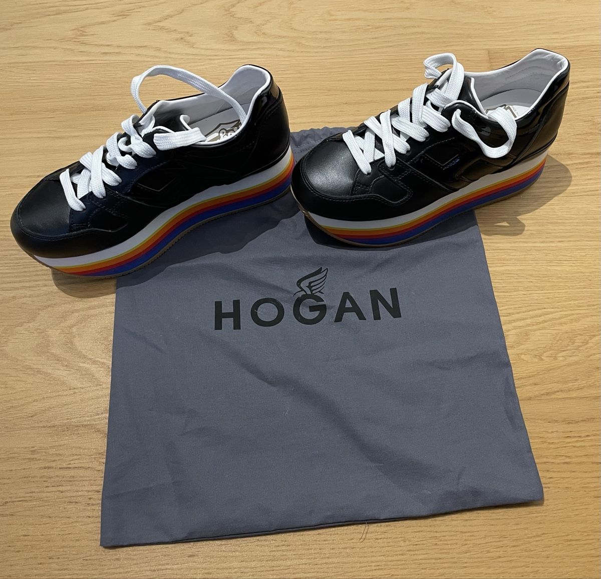 Hogan Scarpe da donna: HOGAN Plateau-Sneaker – Nuovo (secondo la descrizione) da Oetwil am See venduto da suuueee