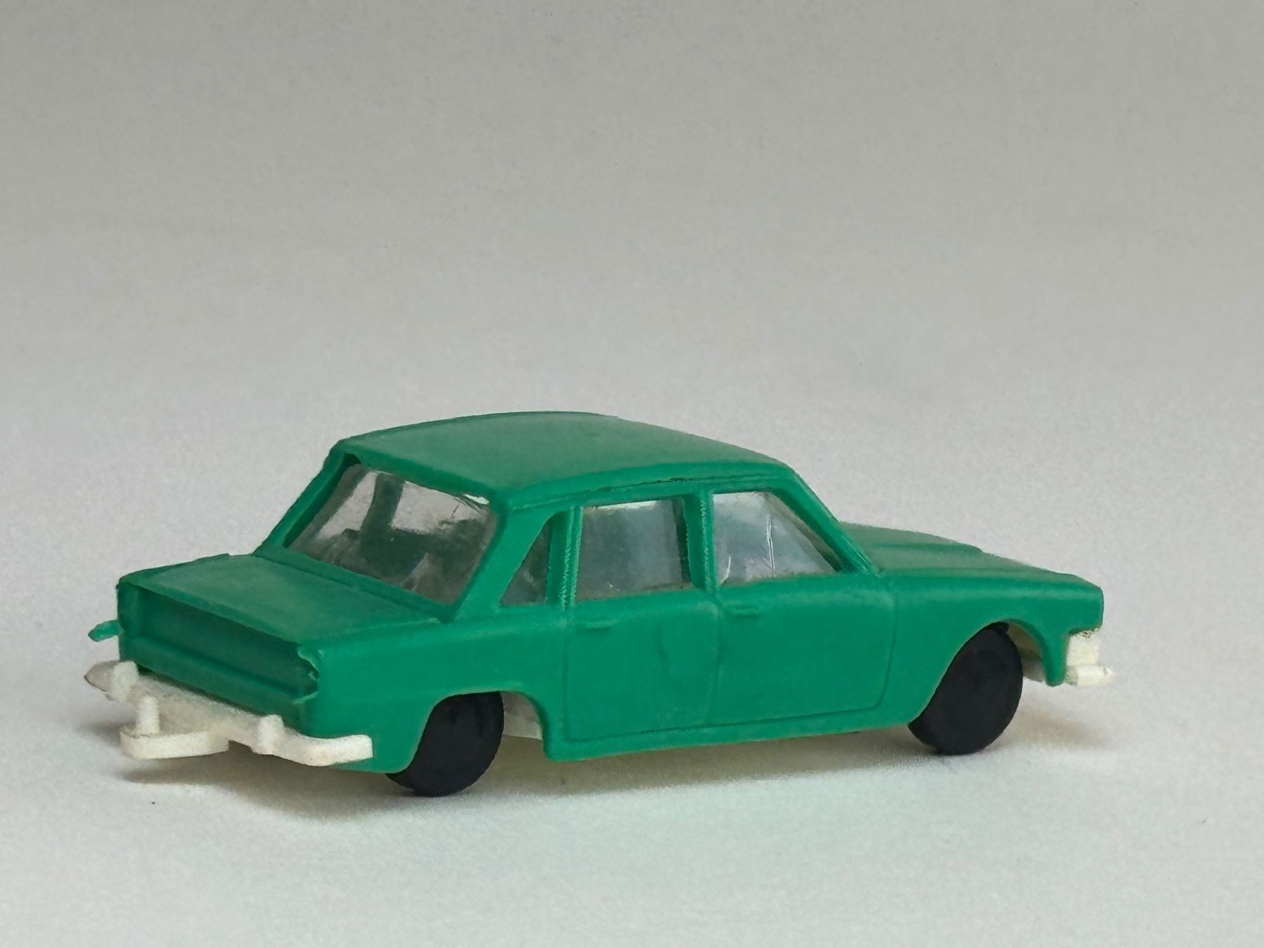 Triumph Modellini d'auto: VE- Triumph 2000 No 4. hellgrün – Usato da Elm venduto da Wikmtz 1