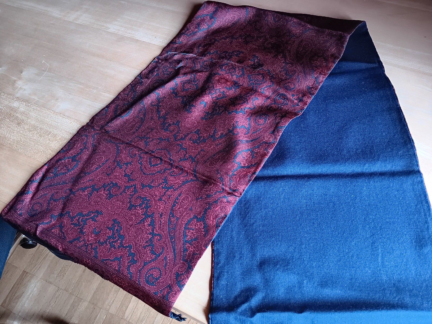 Foulard & Sciarpe: Schal aus Seide – Usato da Chur venduto da chr_b2cn