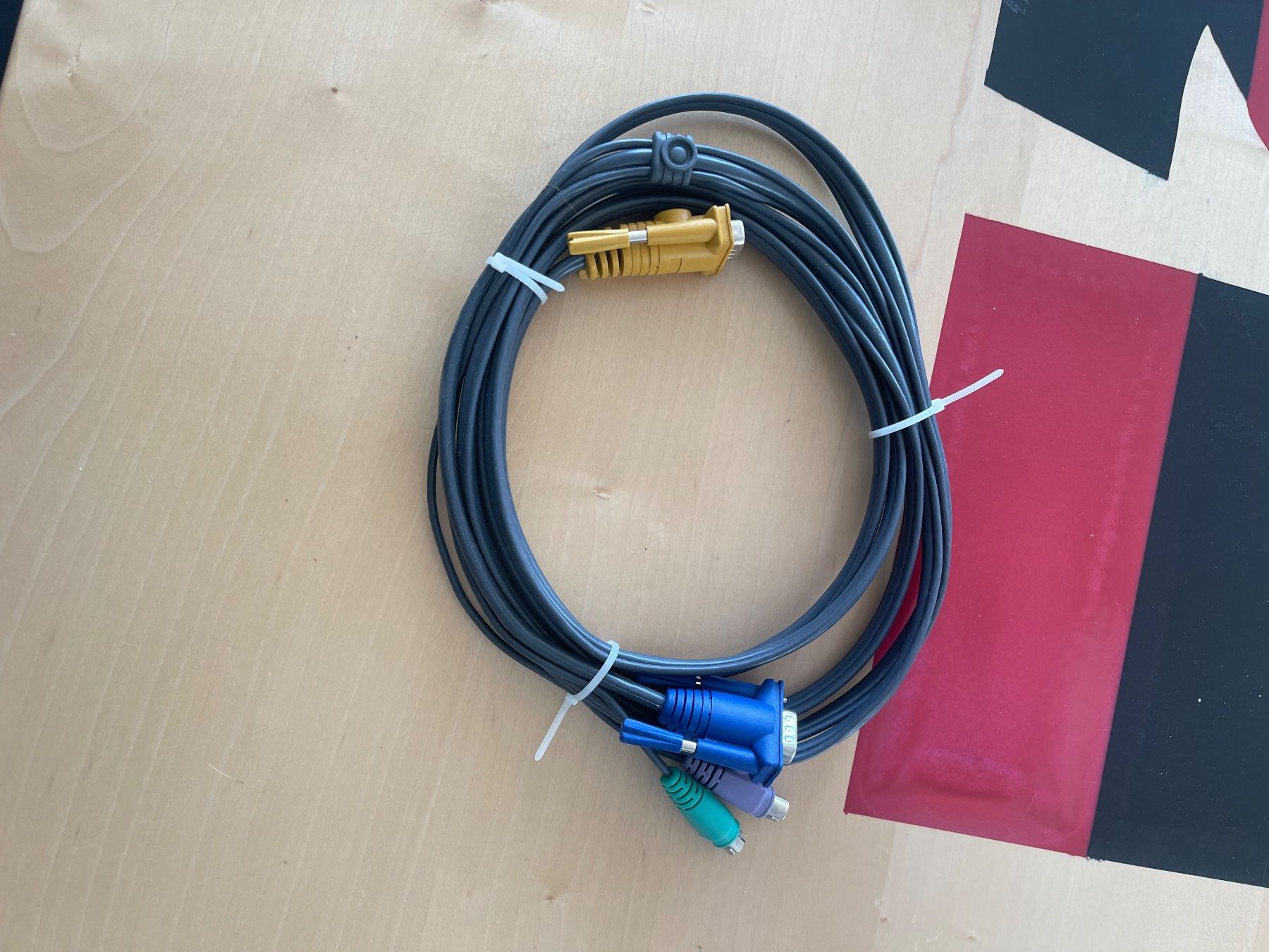 Kabel: KVM SWITCH KABEL – Gebraucht aus Wängi von Bmo