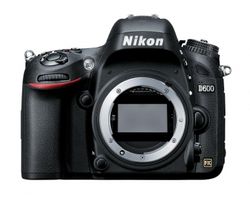 Nikon D600 VOLLFORMAT ------ nur 21.905 AUSLÖSLESUNGEN