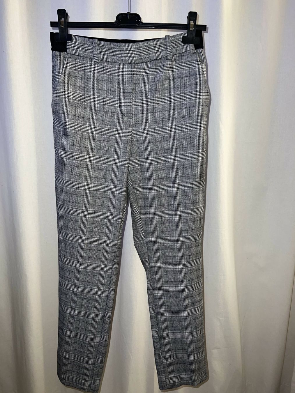 H&M Pantaloni: Elegante Hose mit Karomuster - Gr. 36 grau – Nuovo (secondo la descrizione) da Sarmenstorf venduto da taosun2 1