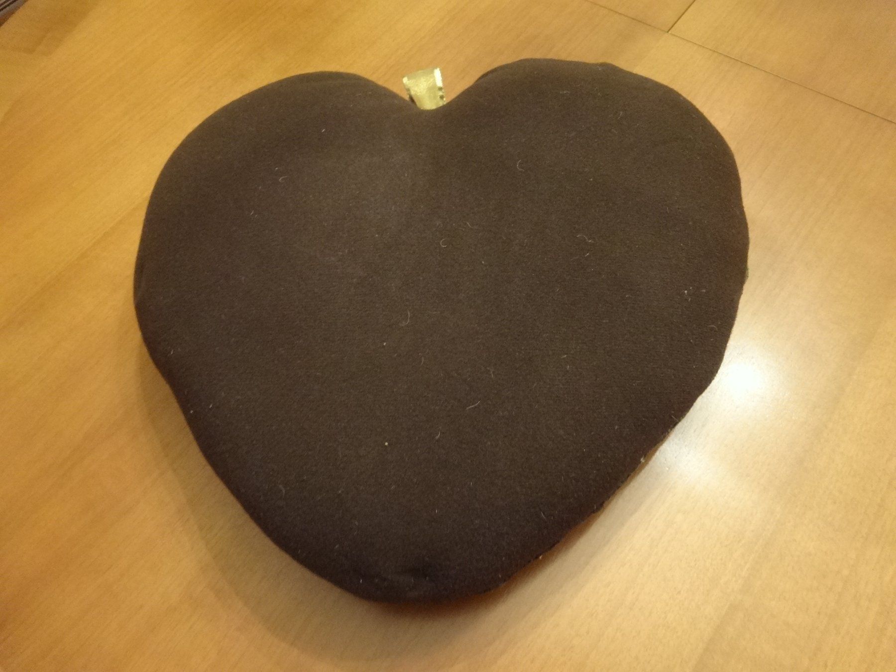 Cuscini: Coussin en velours. Pièce unique ! – Nuovo e nell'imballaggio originale da Biel/Bienne venduto da milamila02 1