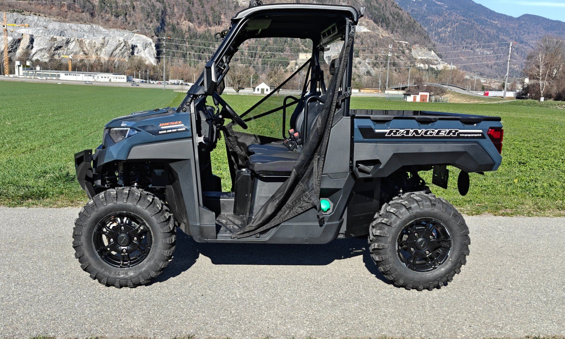 Polaris ATVs / Quads: Polaris Ranger Deluxe Diesel – Neu (gemäss Beschreibung) aus Trimmis von 0004 1