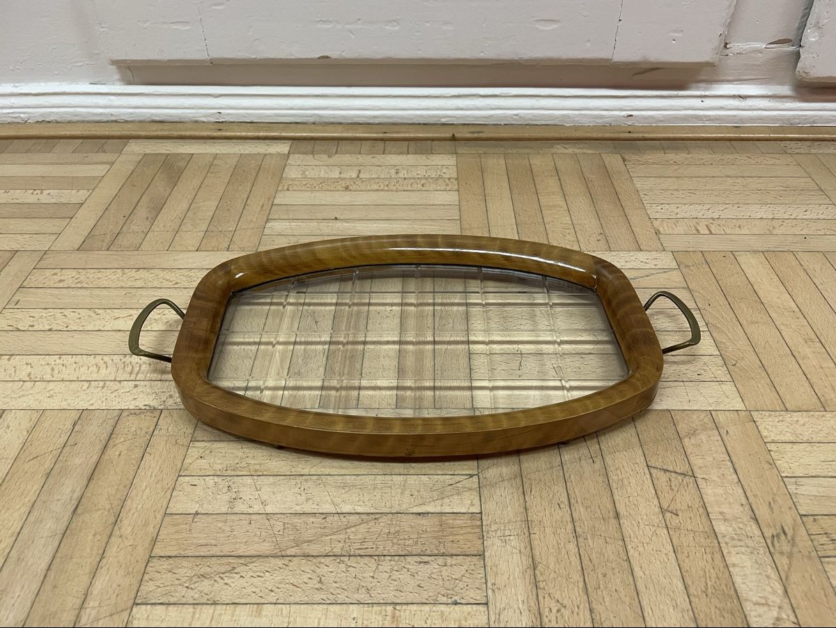 Servierplatten: Kleines 50s Serviertablett Nussbaum Glas Tablett vintage – Gebraucht aus Zürich von Vintagewiesel 1