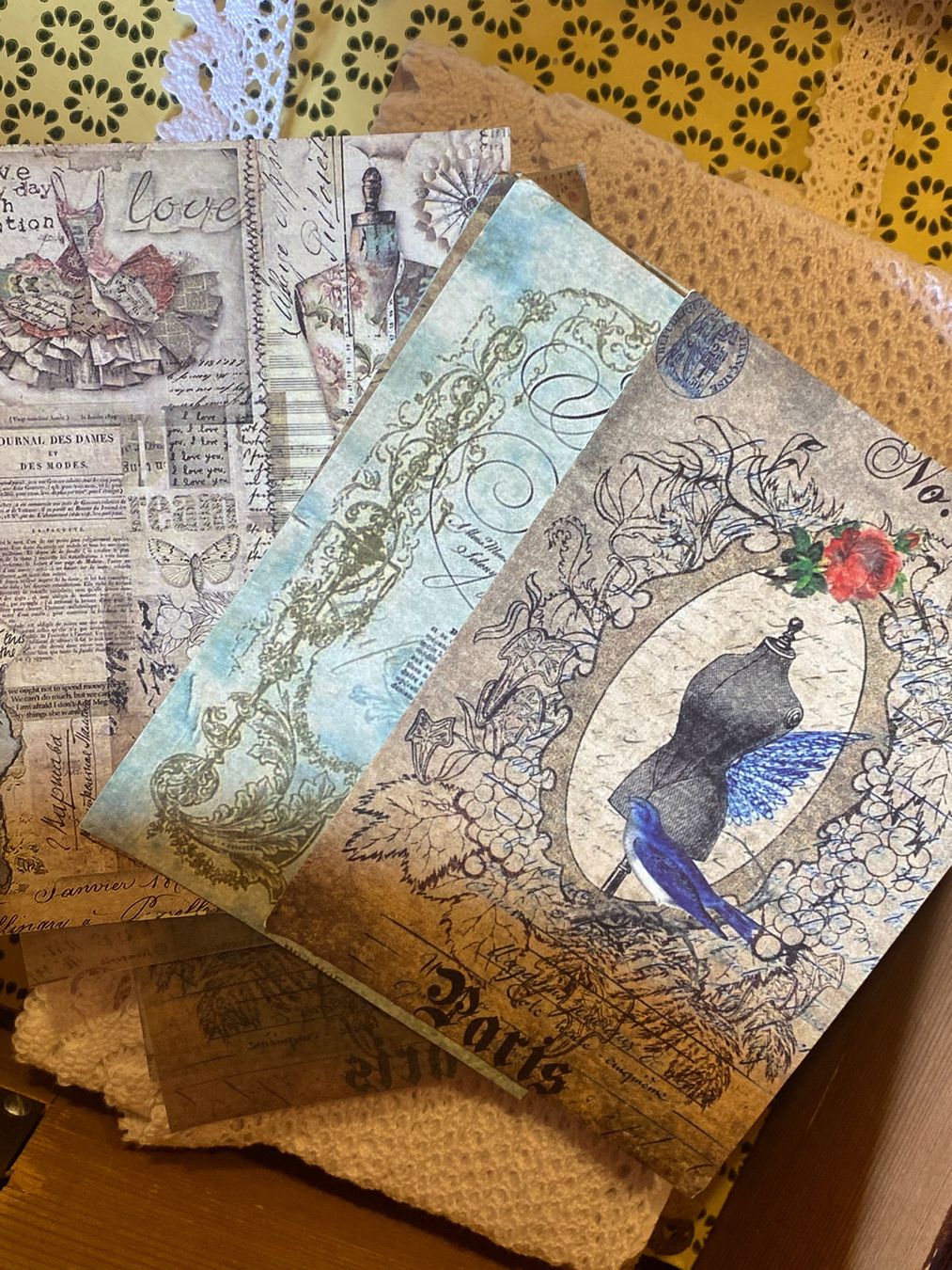 Carta: VINTAGE-PAPIER ASSORTIERT – Nuovo e nell'imballaggio originale da Meienried venduto da ManuelaBoutique 3