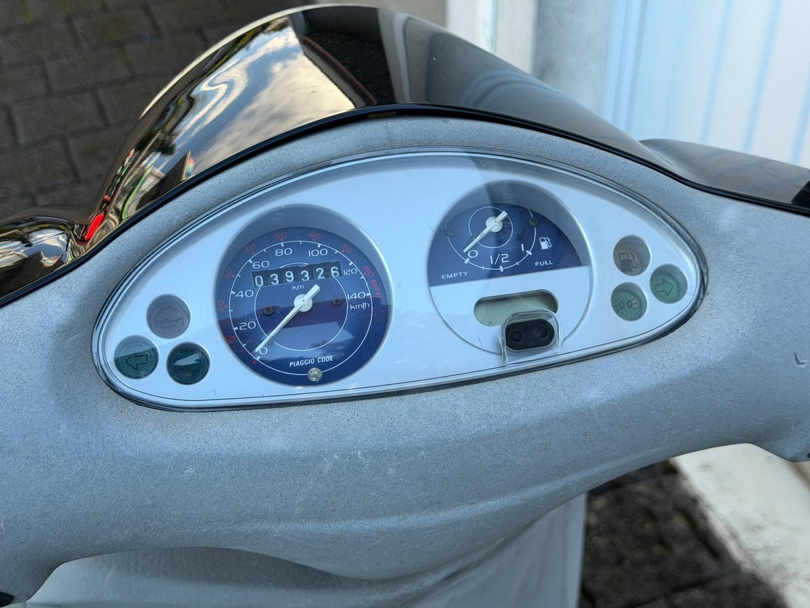 Piaggio Scooters: Piaggio Fly 125 – Gebraucht aus Meggen von leupimoto 2
