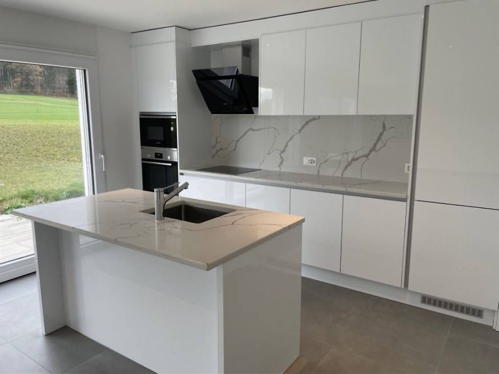 Cucine complete: Cuisine avec Îlot neuve  – Usato da Belfaux venduto da Luca_FSI