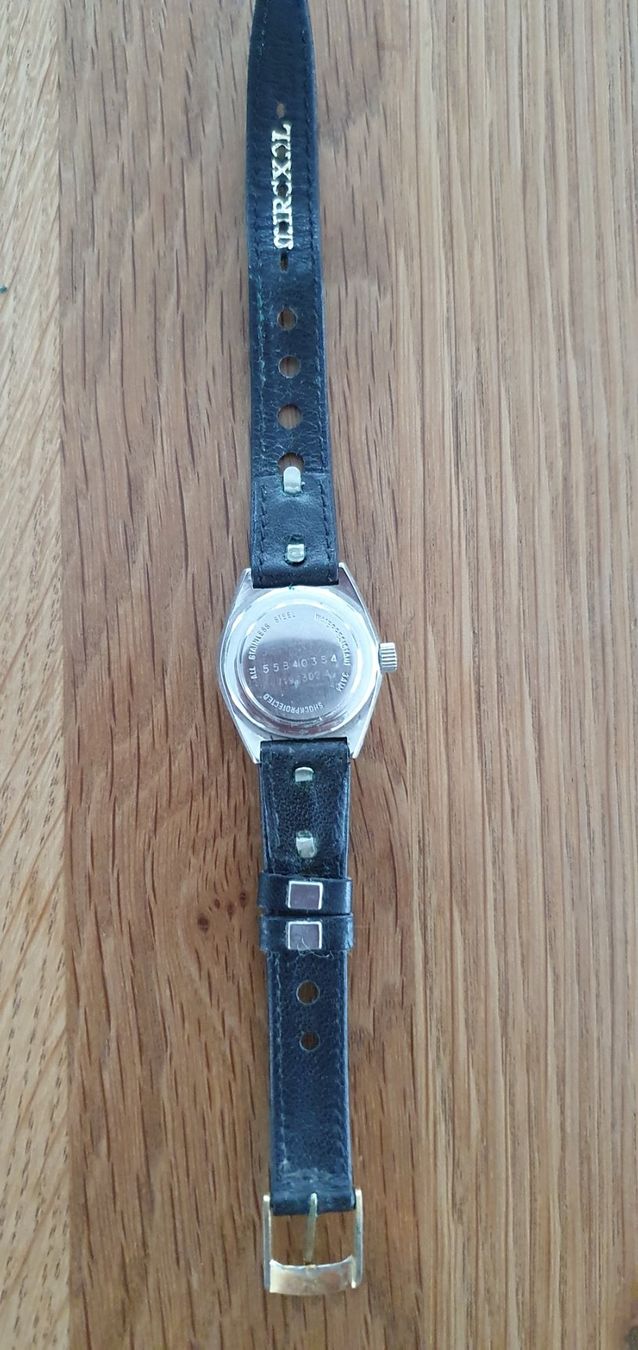 Edox Uhren: Edox Quartz Damenuhr Vintage – Gebraucht aus Wallenwil von Rainbow45 1