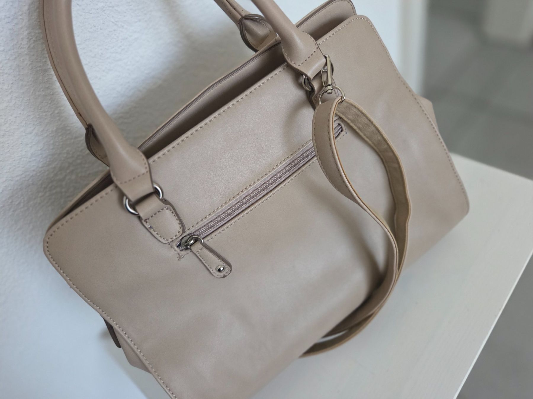 David Jones Taschen für Damen: Handtasche beige gesteppt guter Zustand – Gebraucht aus Oftringen von Black_Nymeria 1