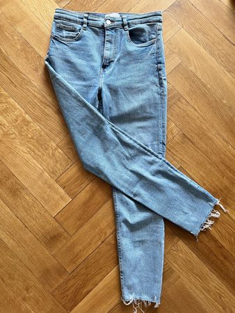 Zara Jeans Gr. 38 Mittelblau