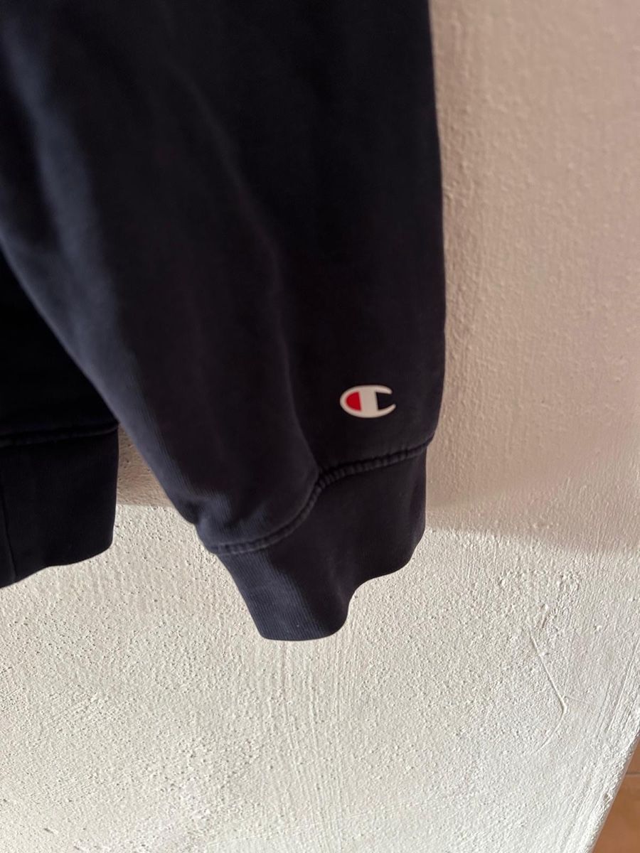 Champion Maglioni & Felpe: Vintage Champion Pullover – Usato da Hinwil venduto da rubinstar4 1