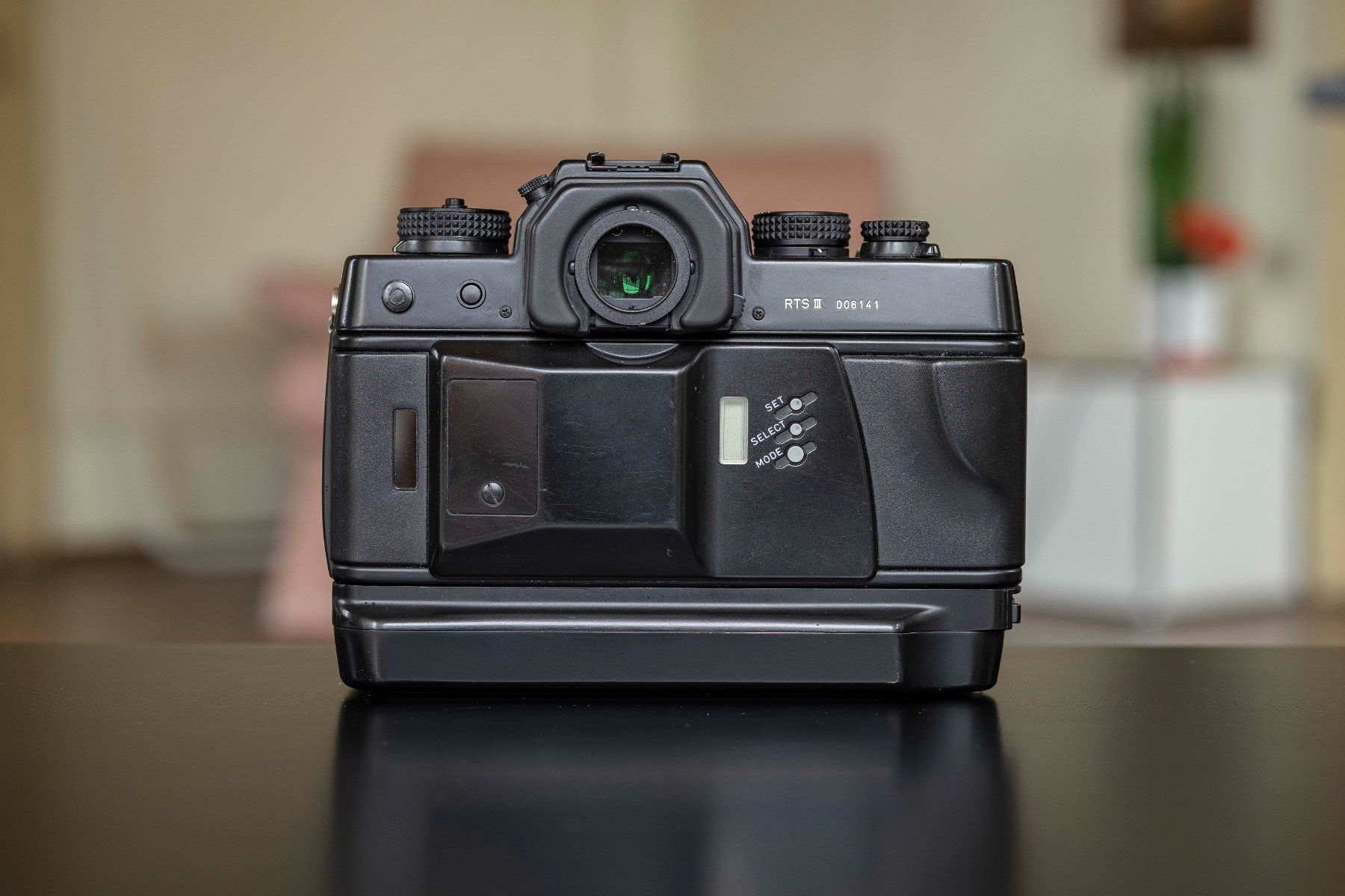 Contax Fotocamera: Contax RTS III Body - DEFEKT – Difettoso da Biel/Bienne venduto da ivuu 2