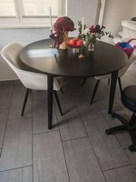Table a manger Noir ronde 4 Chaise Tissus
