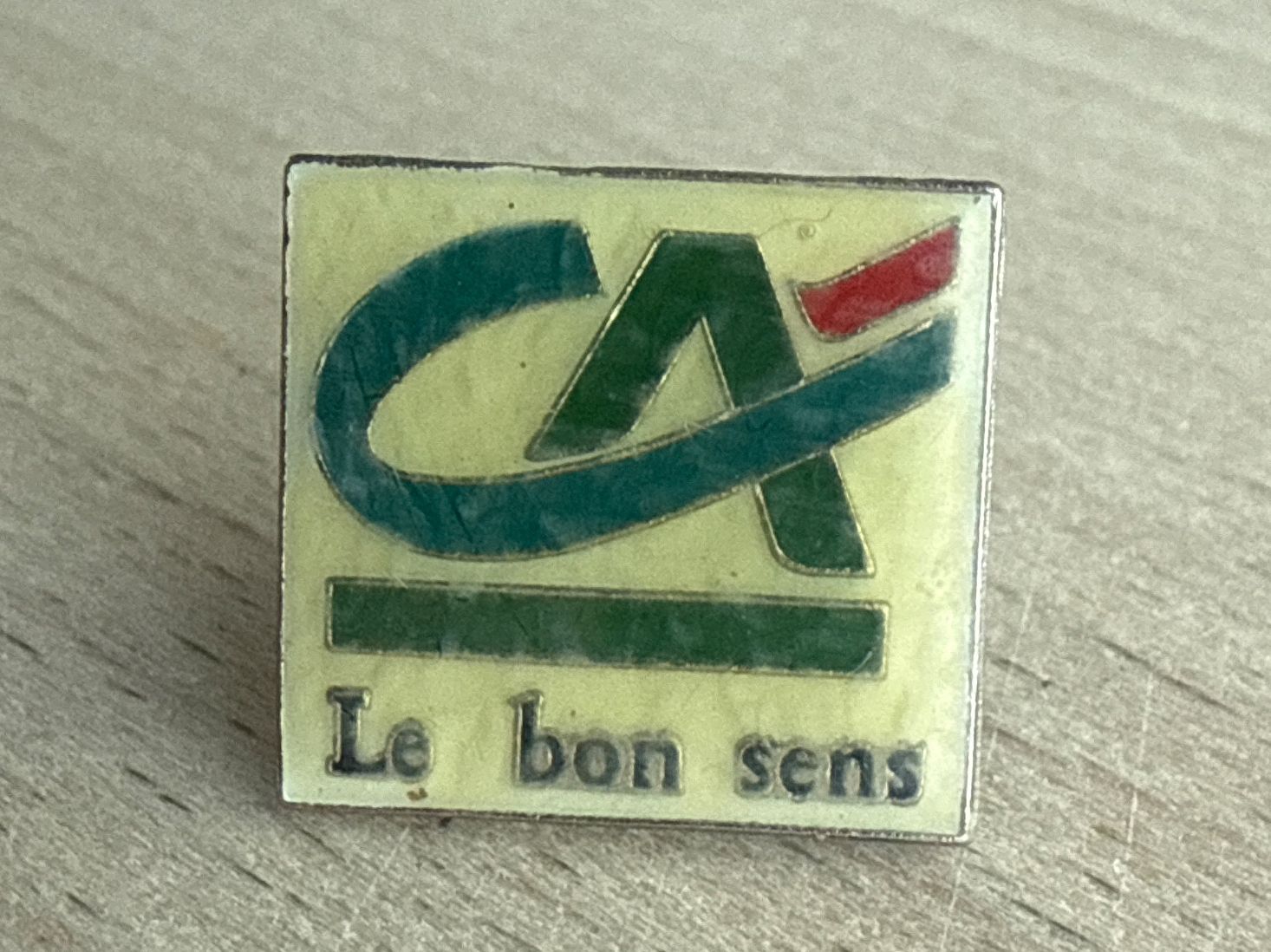 Plaketten & Abzeichen: Pin CA Le bon sens – Gebraucht aus Glattbrugg von Schweigmatt