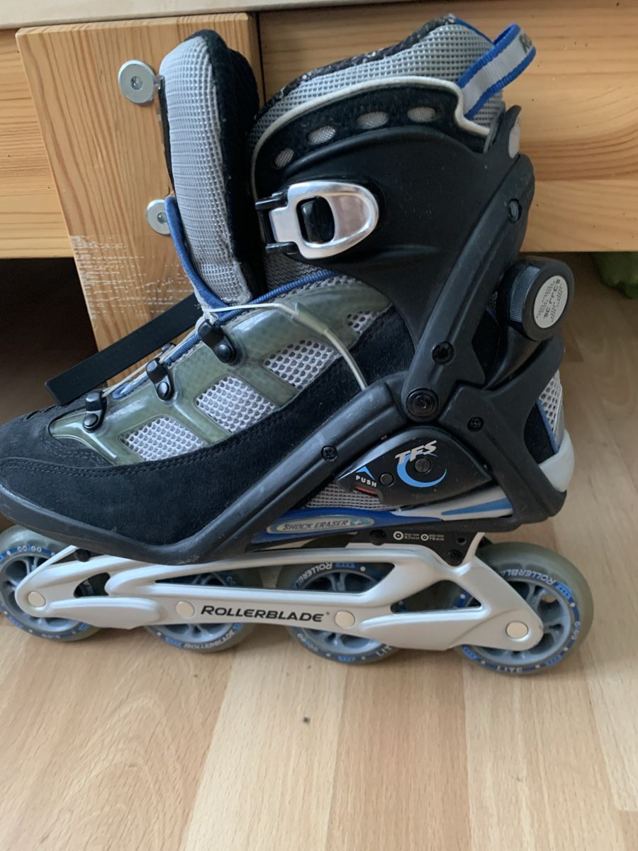 Pattini in linea & Pattini a rotelle: Rollerblade Aero 9W Inlineskates Gr. 40.5 + Schoner – Usato da Zürich venduto da RoNa0701 3