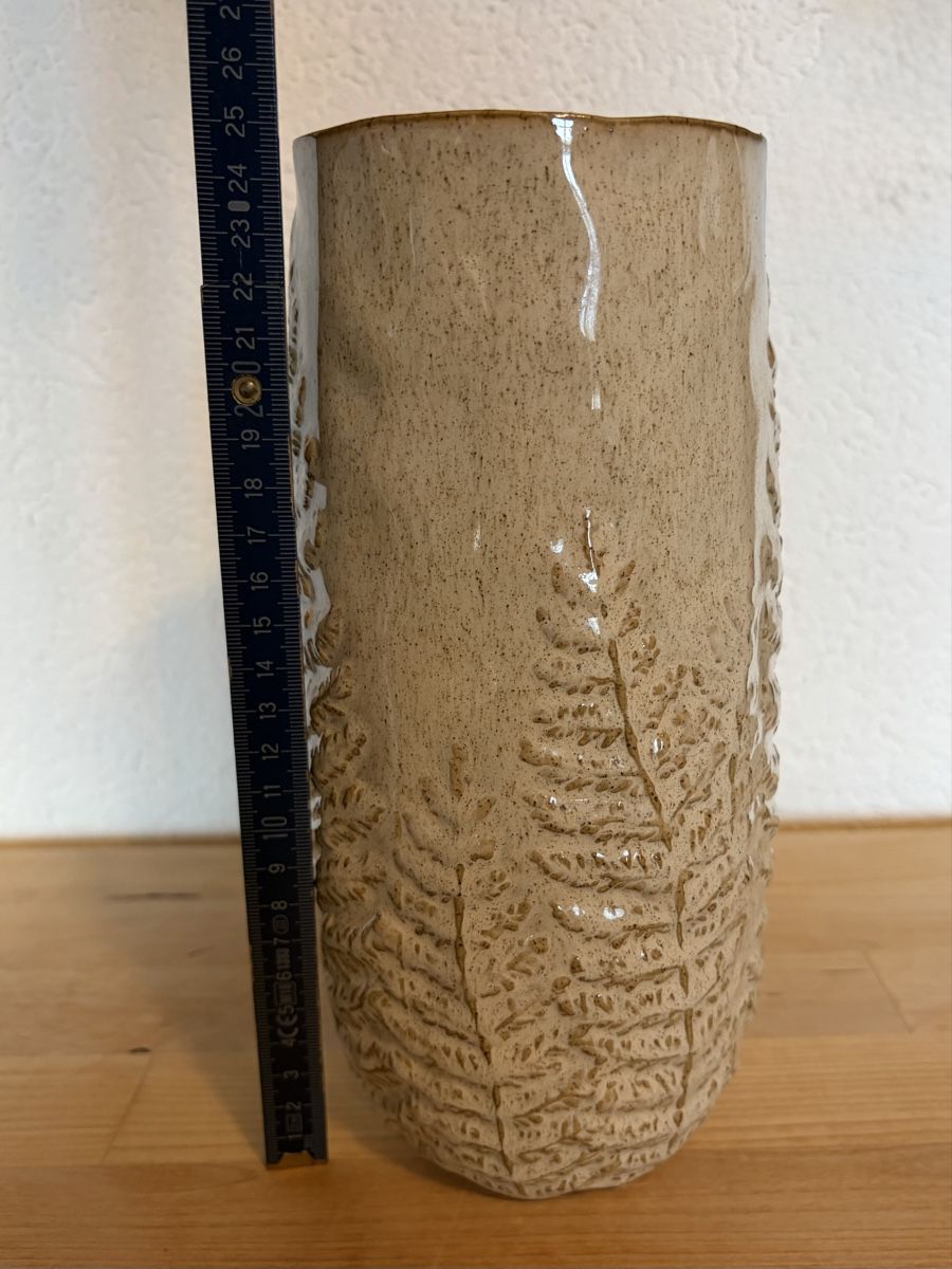 Vasi & Recipienti: Keramikvase mit Farnmotiv – Usato da Wangen an der Aare venduto da Logsio 1