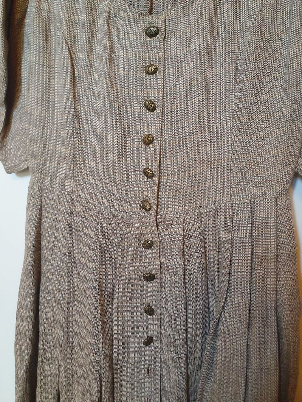 Kleider: Trachtenkleid - Leinen - Gr. 40-42 – Gebraucht aus Steffisburg von C.Kreuzer 1