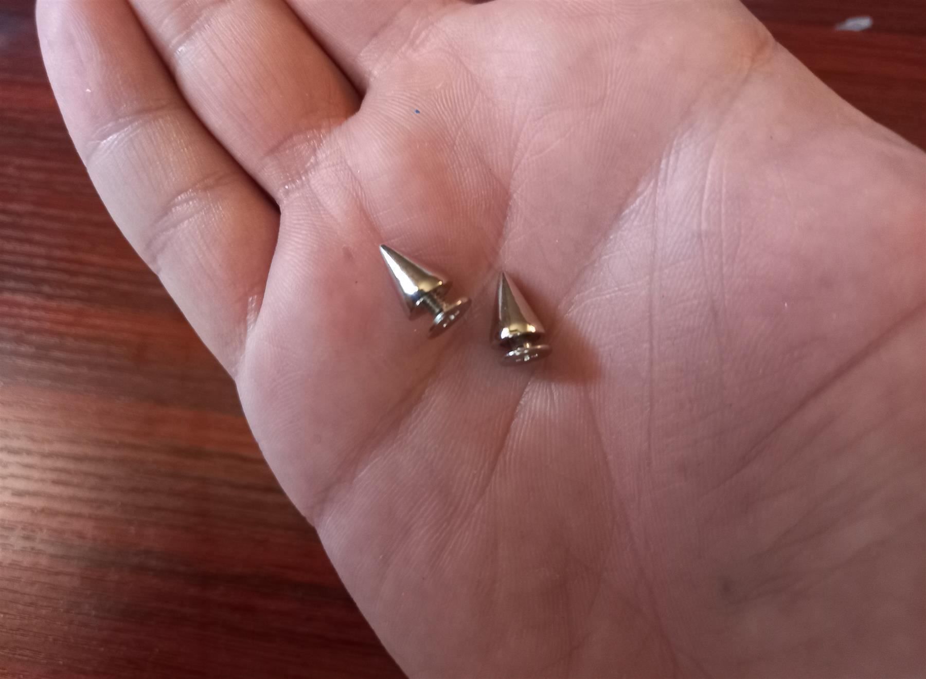 Alle Werkzeuge: 400x konischen Nieten 7x10mm / rivet conique – Neu und originalverpackt aus Bussigny von batishop 4
