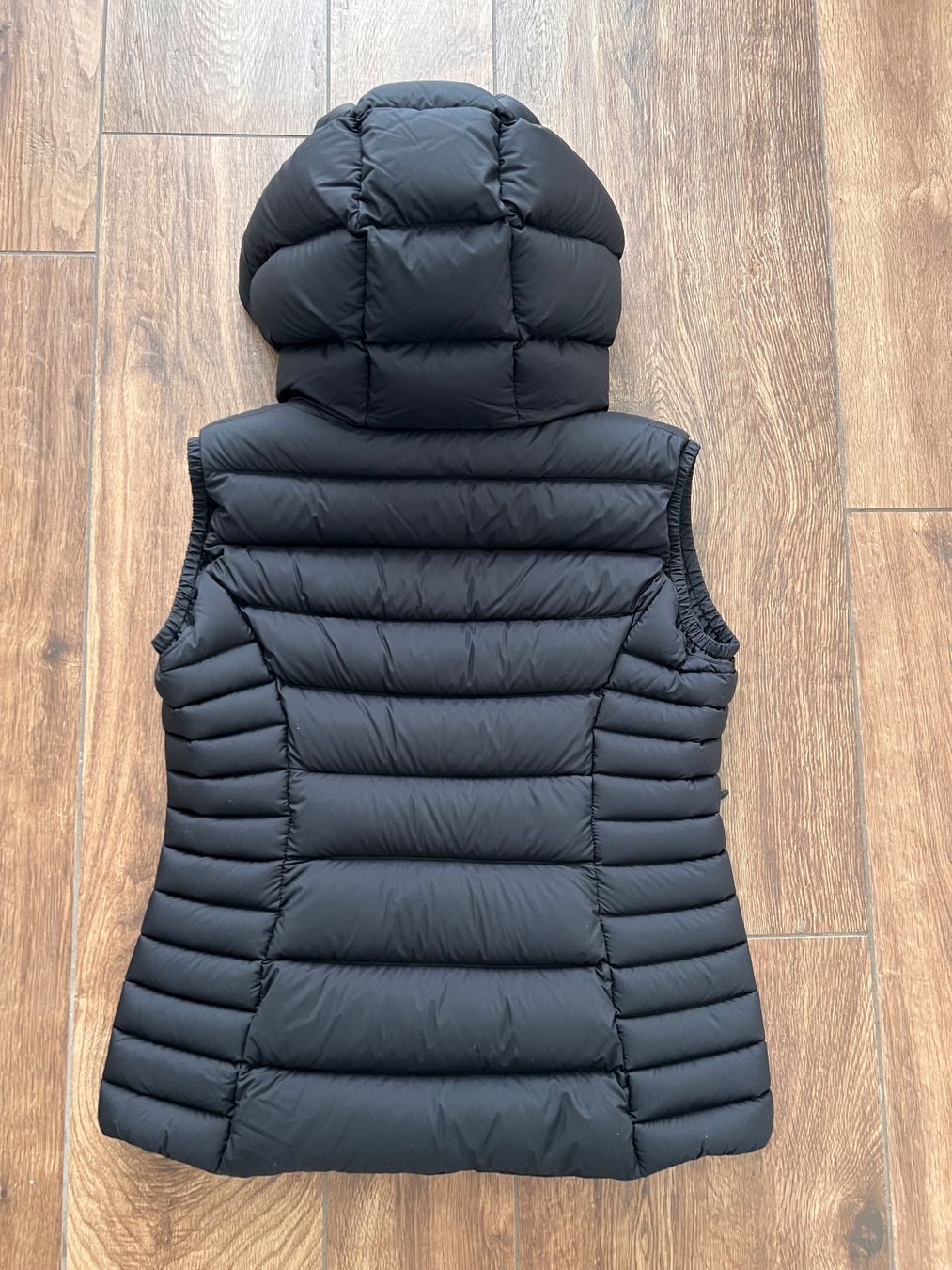 Moncler Jacken: Moncler Daunenweste schwarz – Neu (gemäss Beschreibung) aus Meilen von jup_yzy8 1