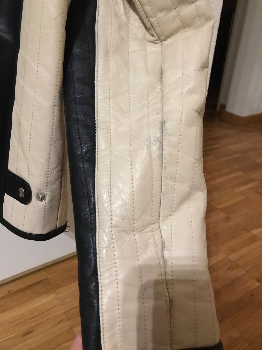 Jacken: Kunstlederjacke – Gebraucht aus Volketswil von ben_9s6x 4