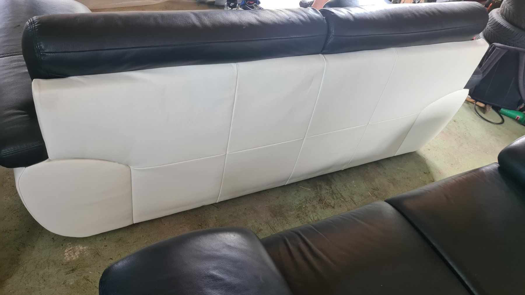 Divani: 2 Ledersofas schwarz/weiss - einmaliges Design – Usato da Schmidrüti venduto da Spashy 4