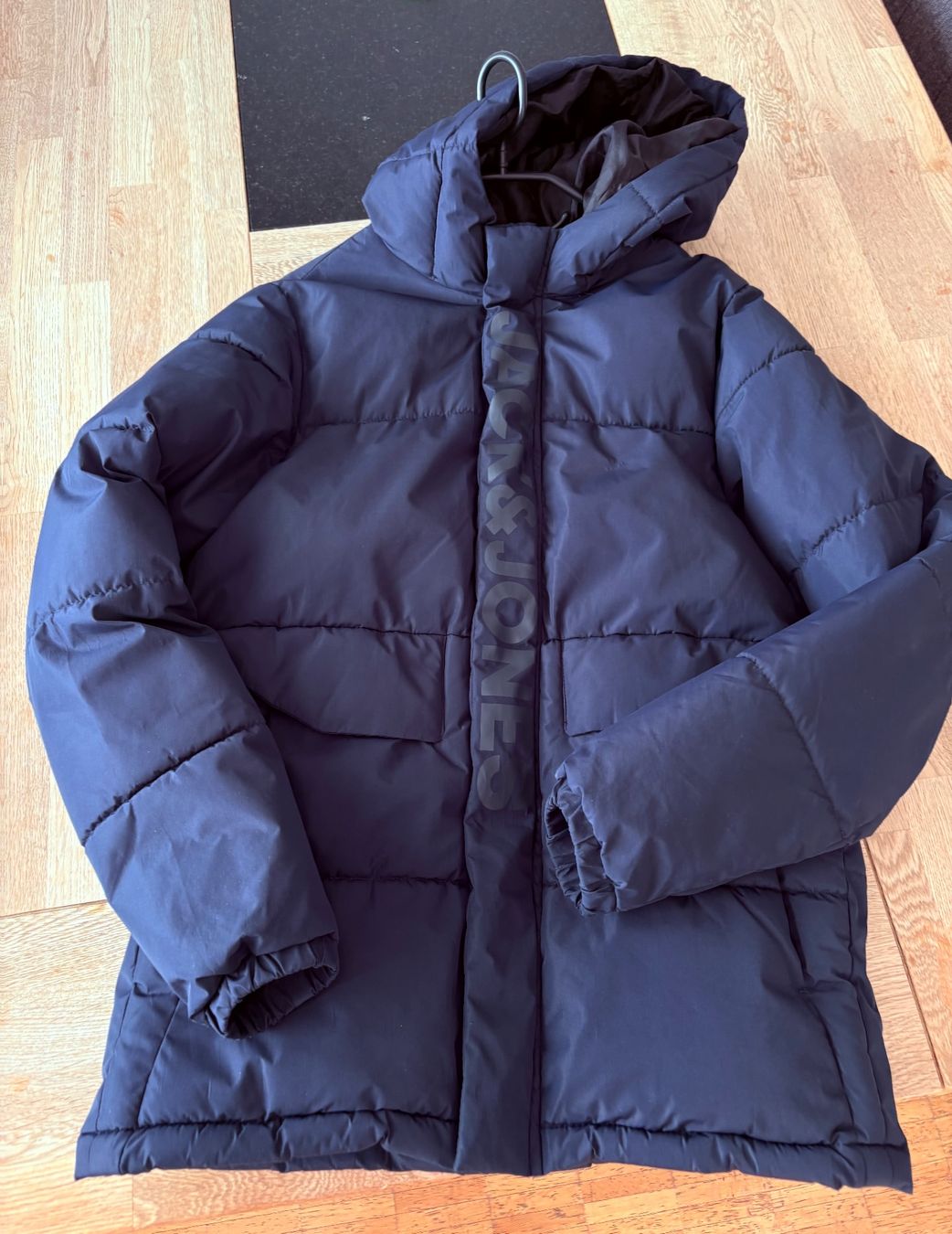 Jack & Jones Giacche & Cappotti: Jack & Jones Winterjacke 176 – Usato da Thun venduto da tulpentau