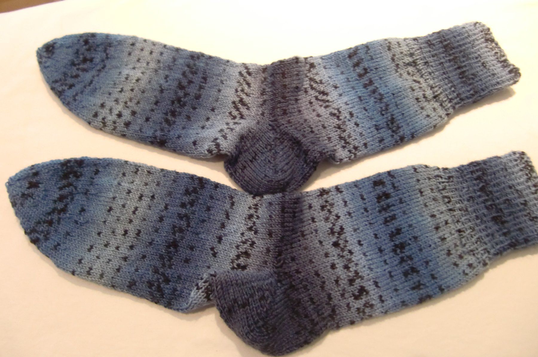 Socken: handgestrickte Socken Grösse 42/43 – Neu und originalverpackt aus trüllikon von marie2004